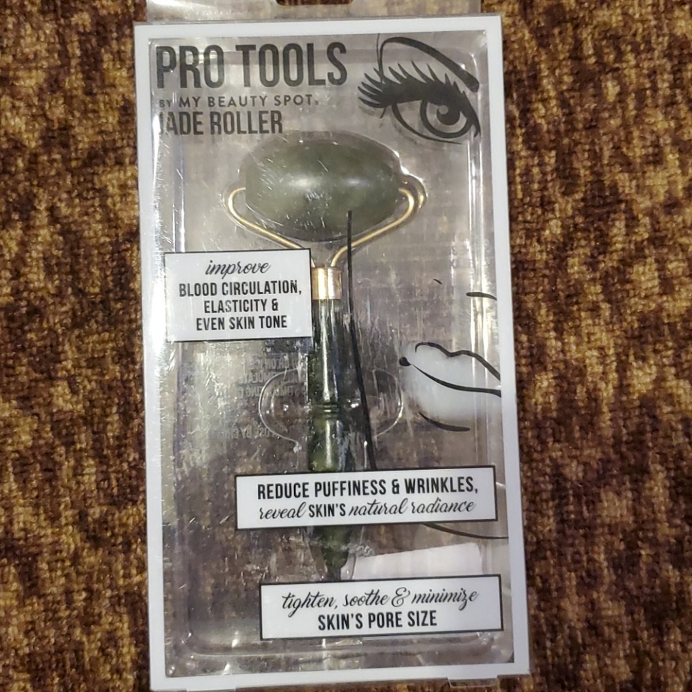 Jade Roller